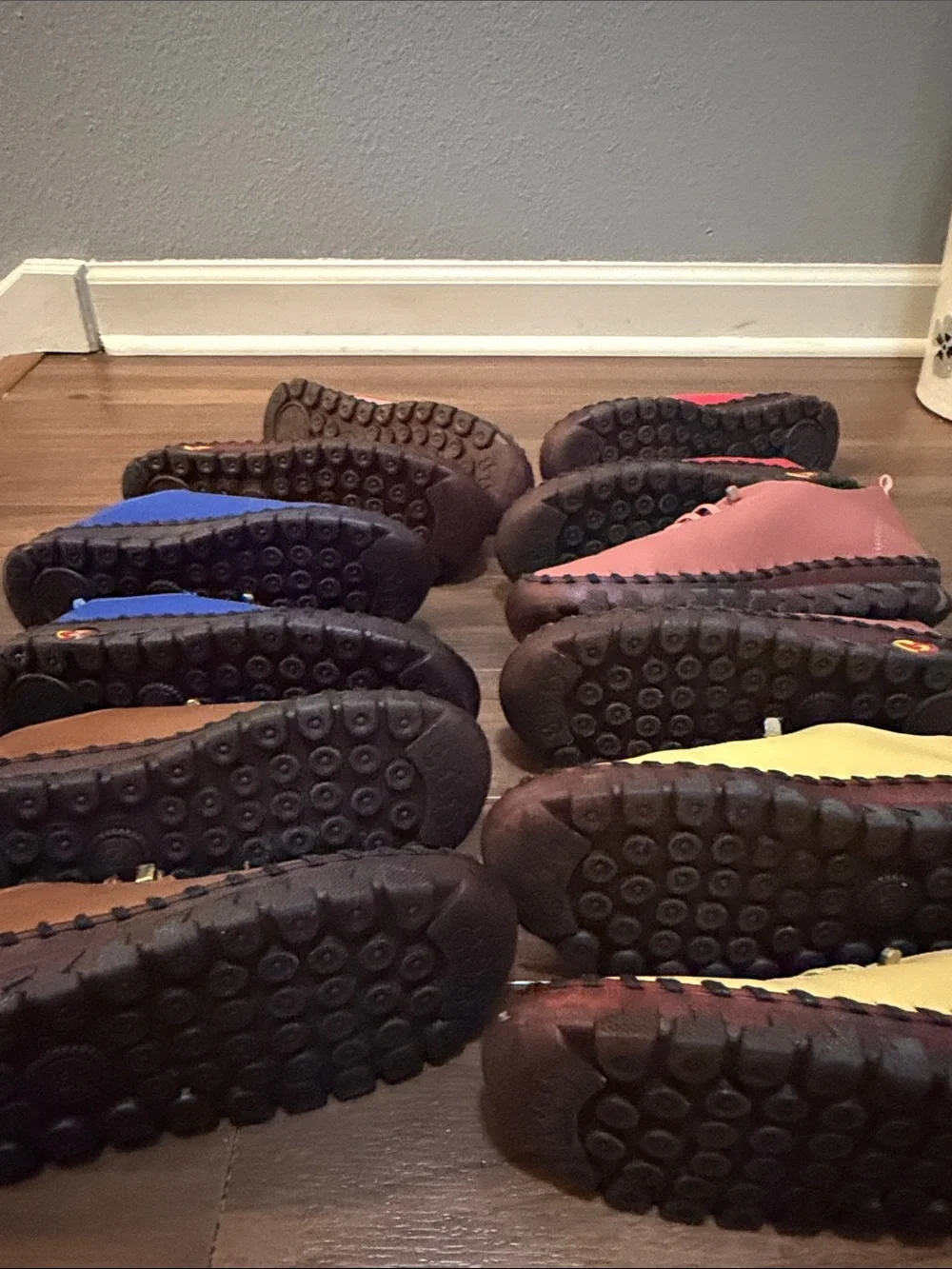 Casual Women’s Elastic Lace-Up Flats in Multiple Colors.